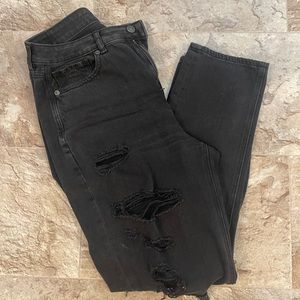 AE High Rise Cropped Baggy Jeans